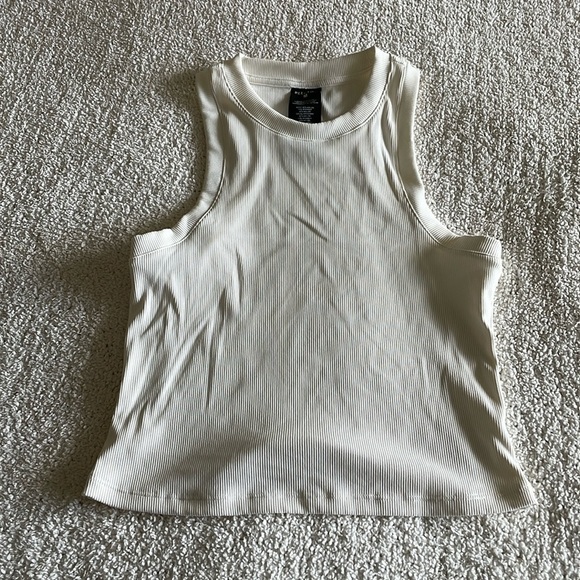 Peloton Tops - peloton tank / cream / M